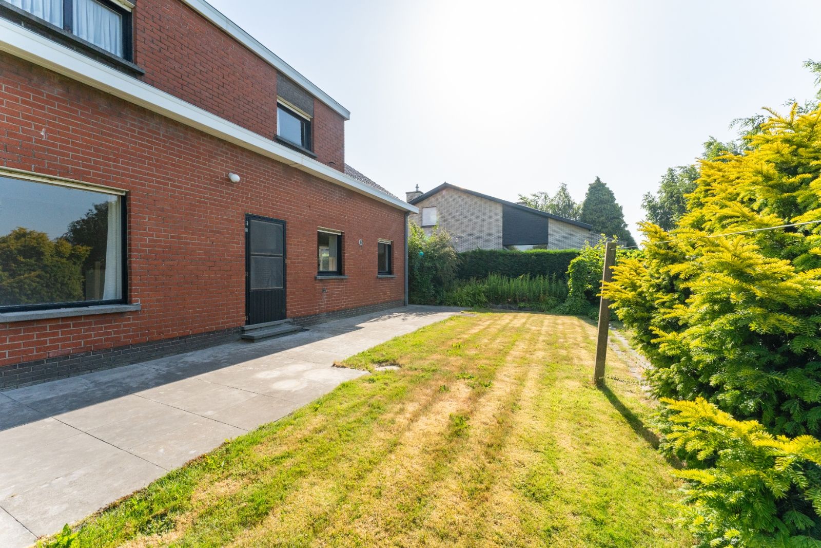 Ruime gezinswoning op 737 m² met 6 slaapkamers! foto 23