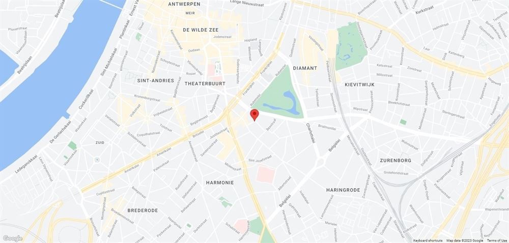 Ruim en gemeubels appartement | Stadspark foto 18