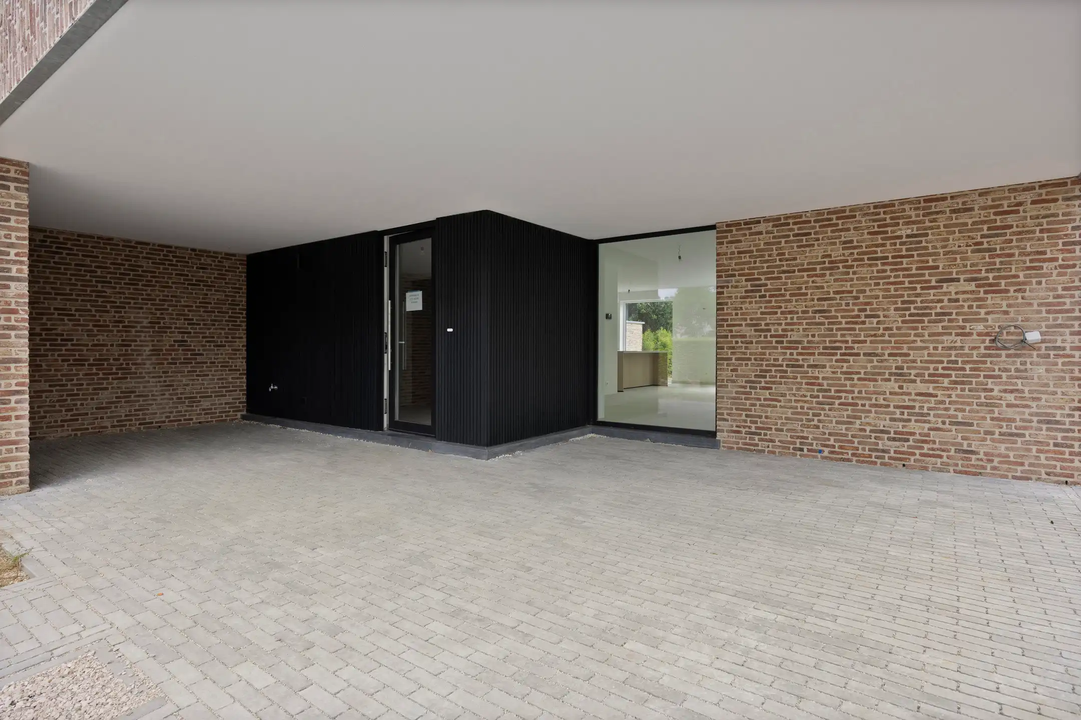 Nieuwbouwwoning met 6 slaapkamers & 3 badkamers (aan 6% btw) foto 2