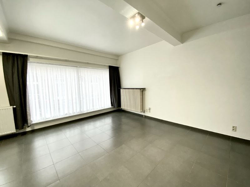 Ruime studio in centrum Ieper foto 3
