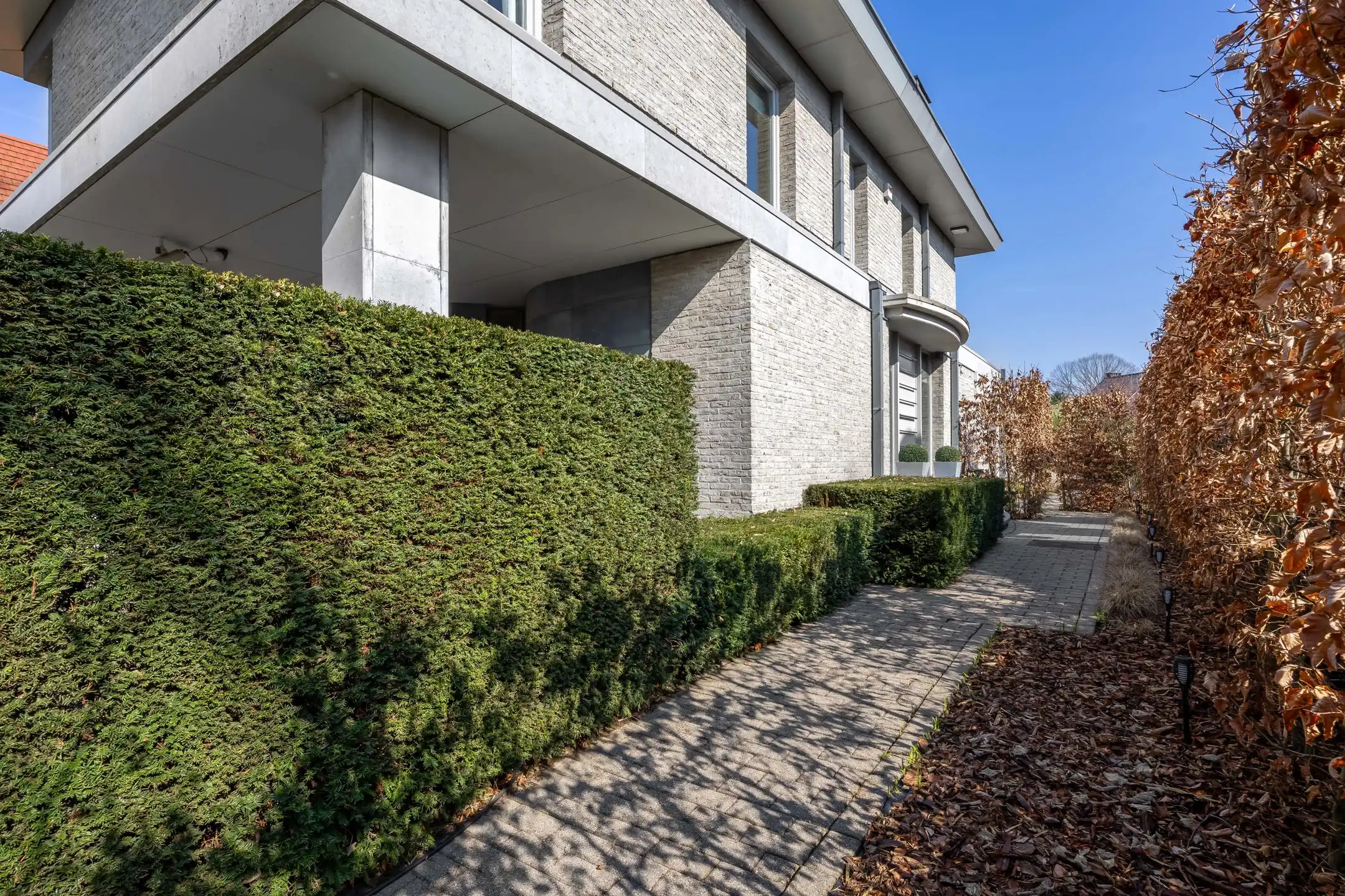 Prachtige architectenvilla op toplocatie te Mortsel foto 2