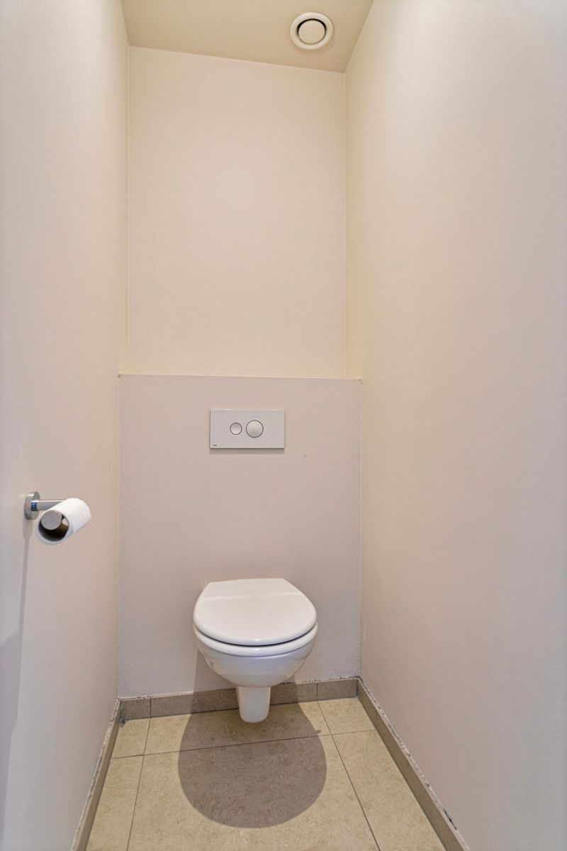 Recente instapklare woning met 4 slaapkamers ! foto 14