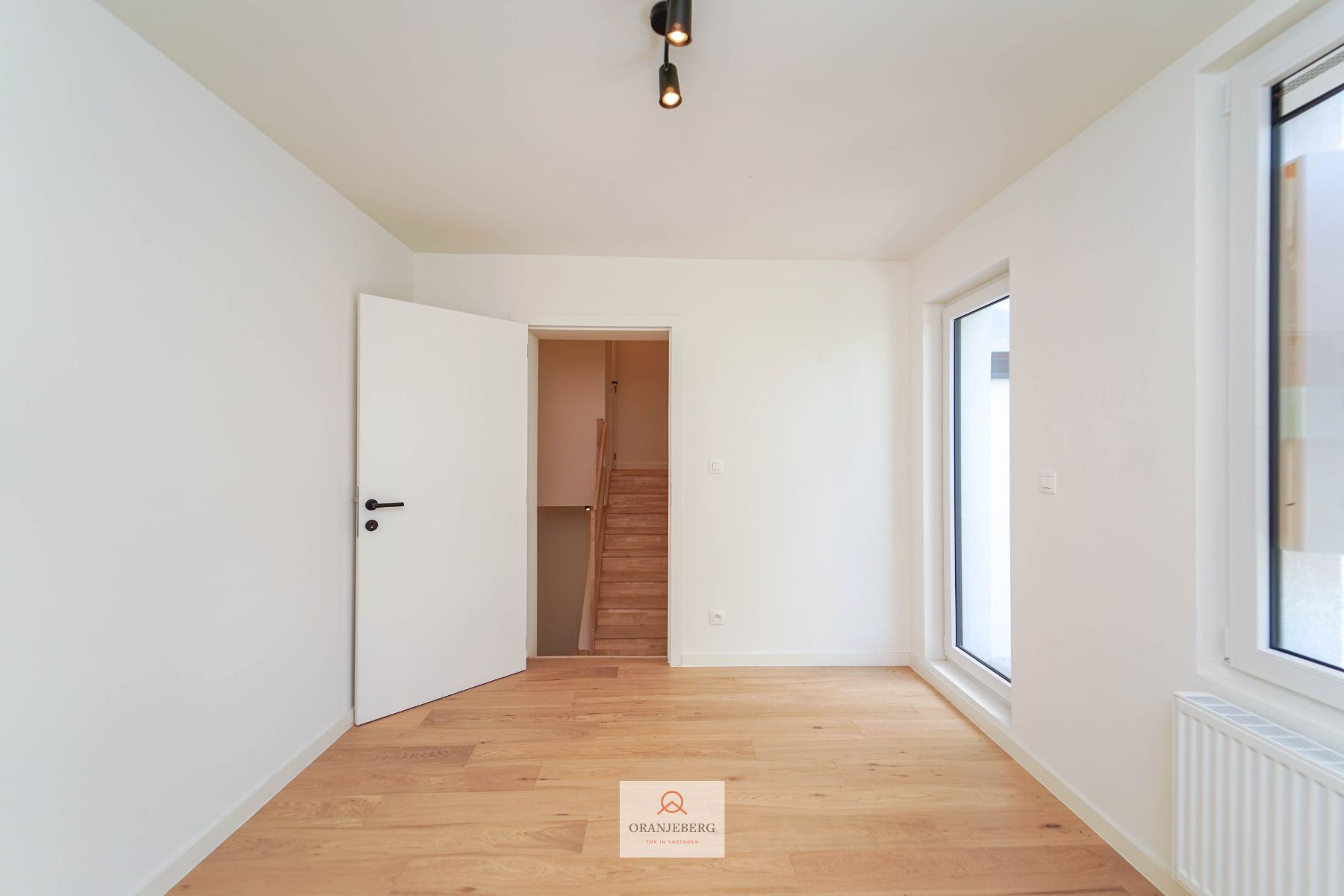 Gerenoveerd duplex-appartement op fantastische locatie! foto 13