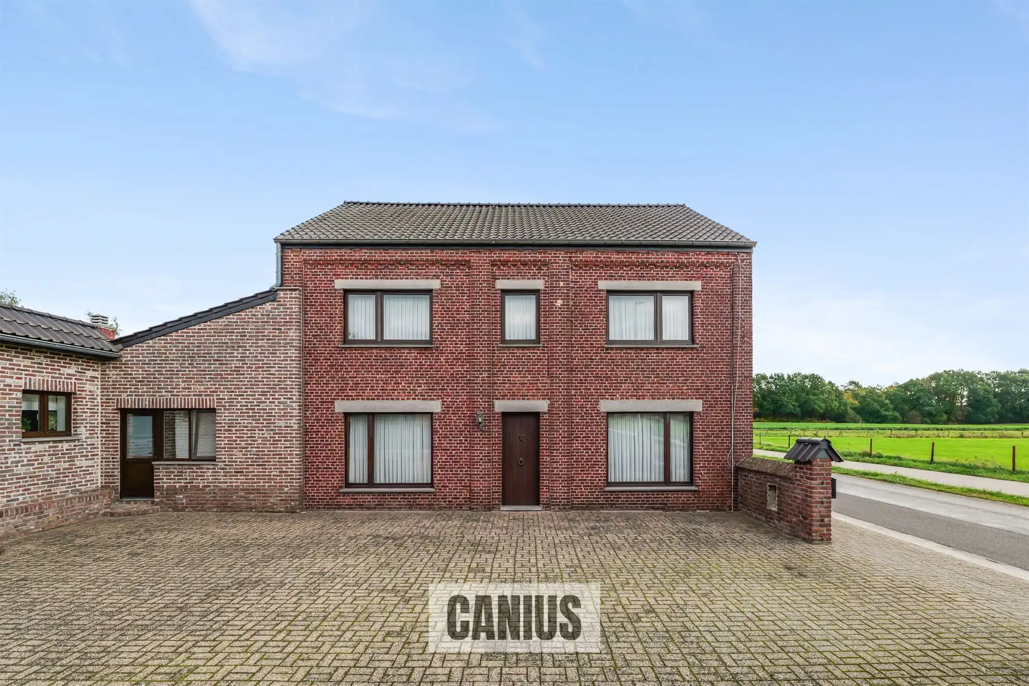 UNIEKE EIGENDOM MET 2 WOONHUIZEN TE KOOP IN BILZEN foto 20