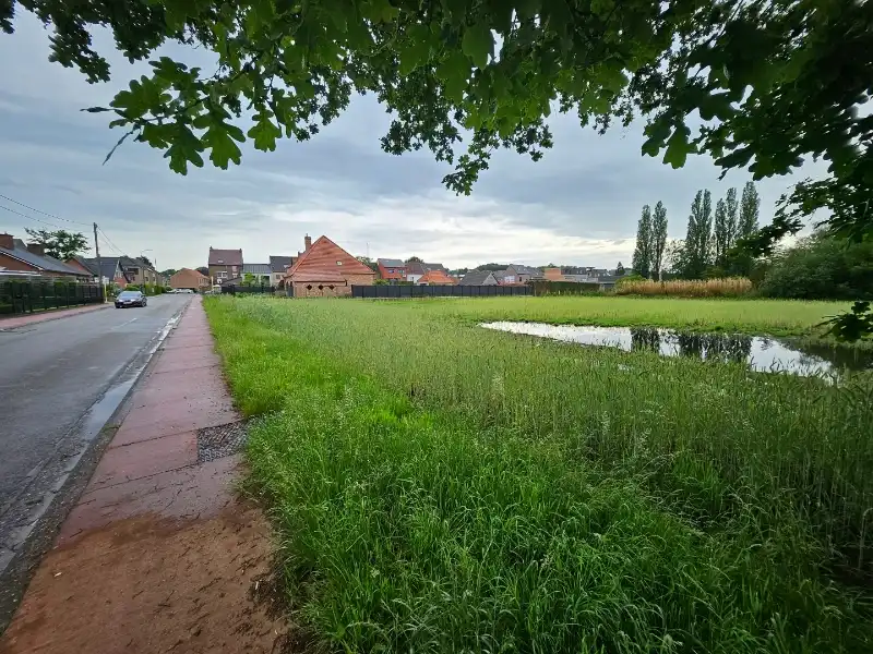 Rustig gelegen bouwperceel van 16a14 voor 2 HOB foto 2