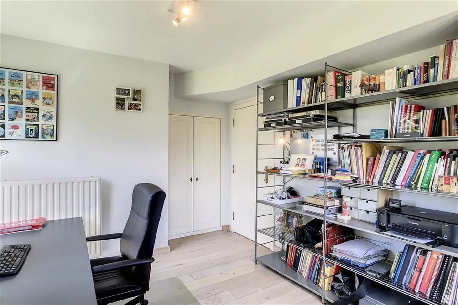 Charmante villa in residentiële omgeving met prachtig aangelegde tuin foto 12