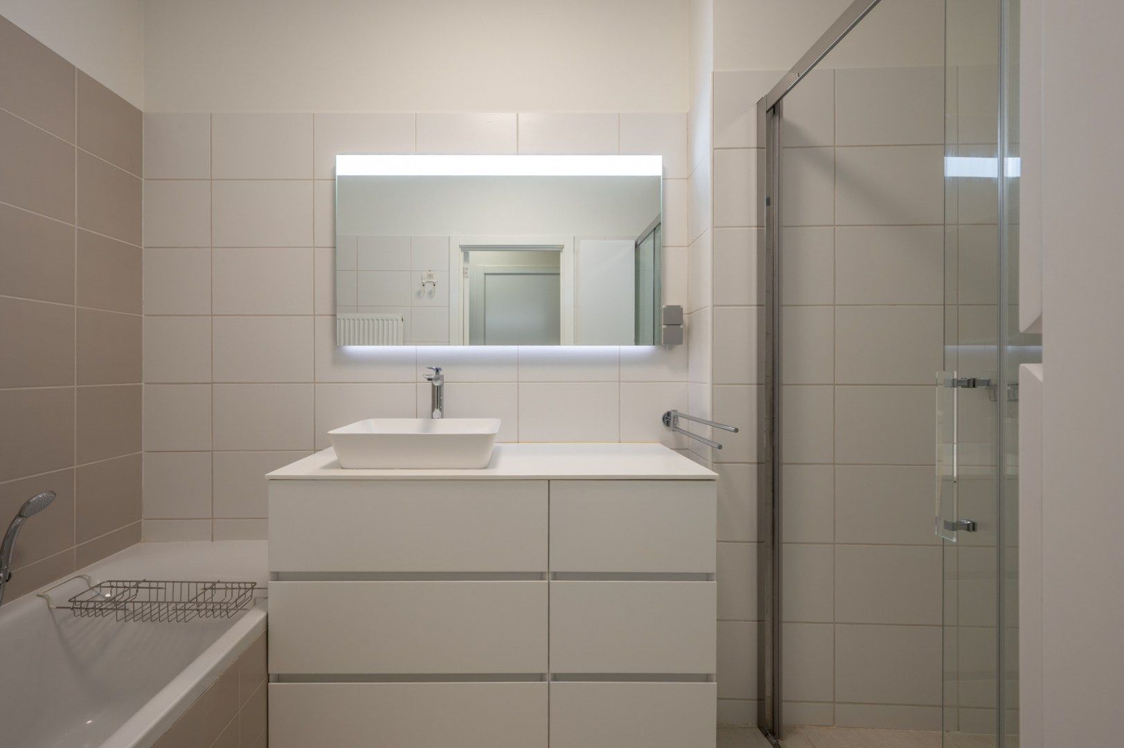 Stijlvol appartement met 2 slaapkamers en autostandplaats  foto 17