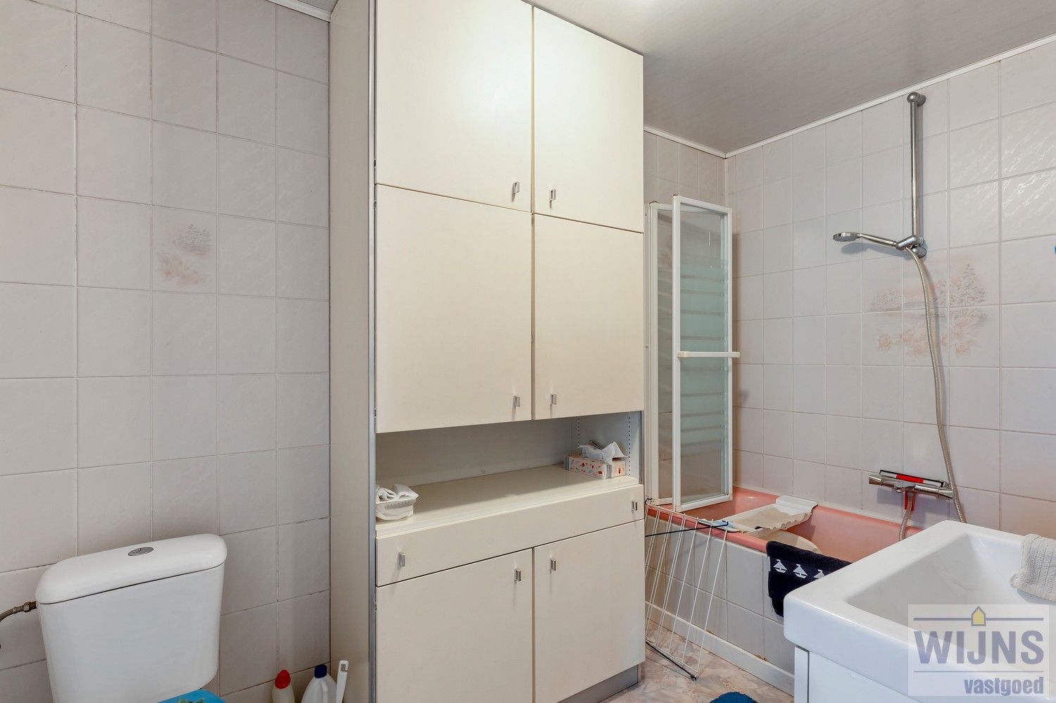 Rustige gelegen op te frissen laagbouw woning. foto 18