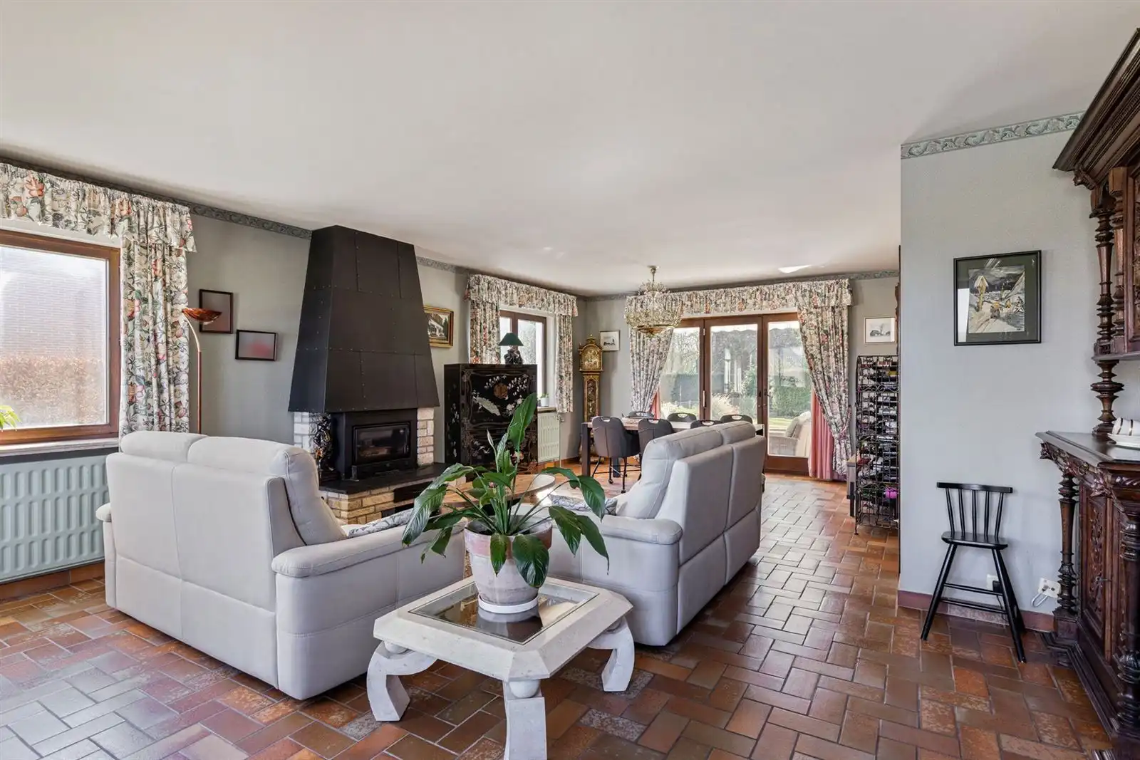 Charmante villa bij het bos van Strihoux foto 6