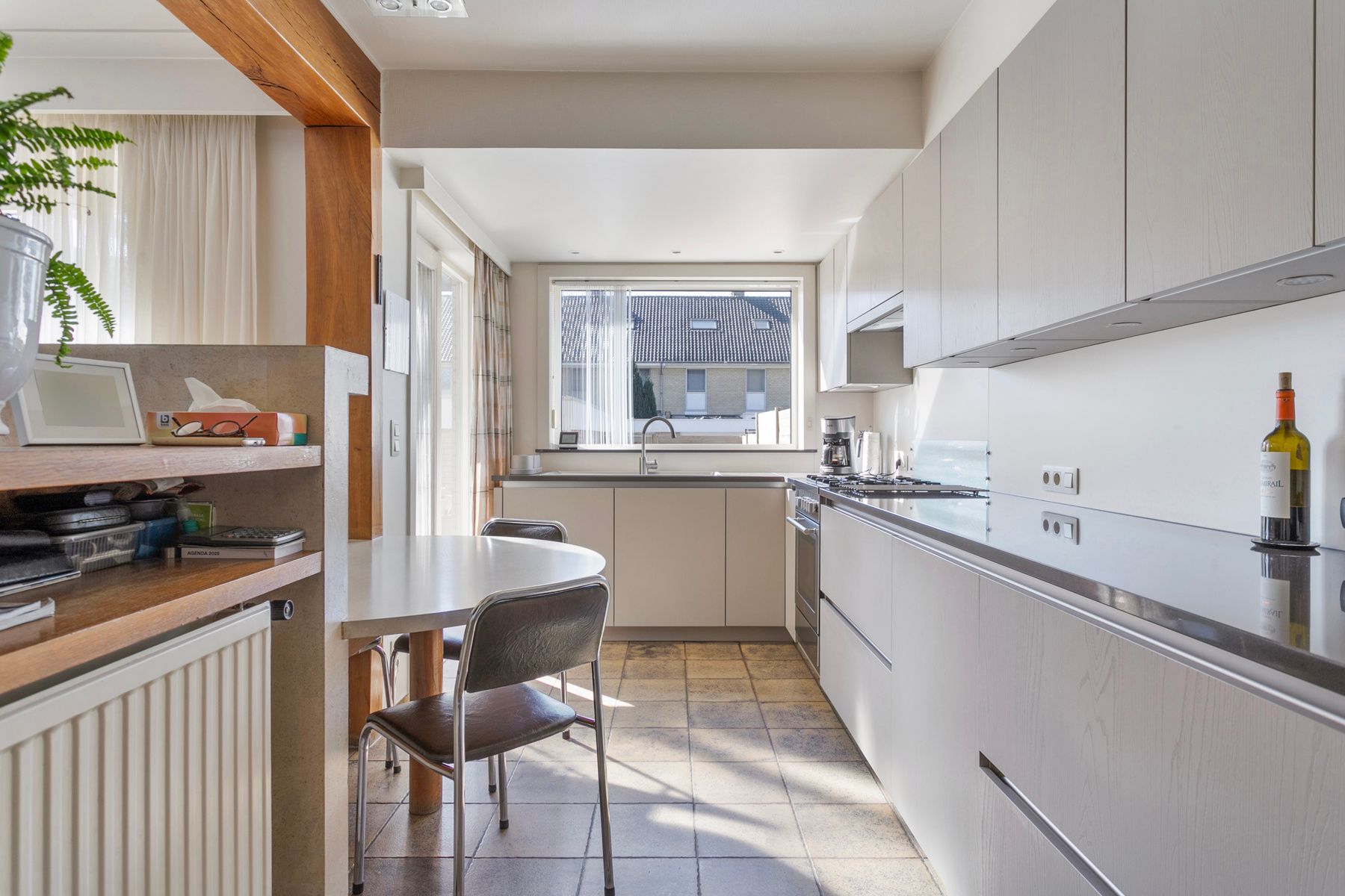 Gezellige instapklare woning met garage ! foto 5