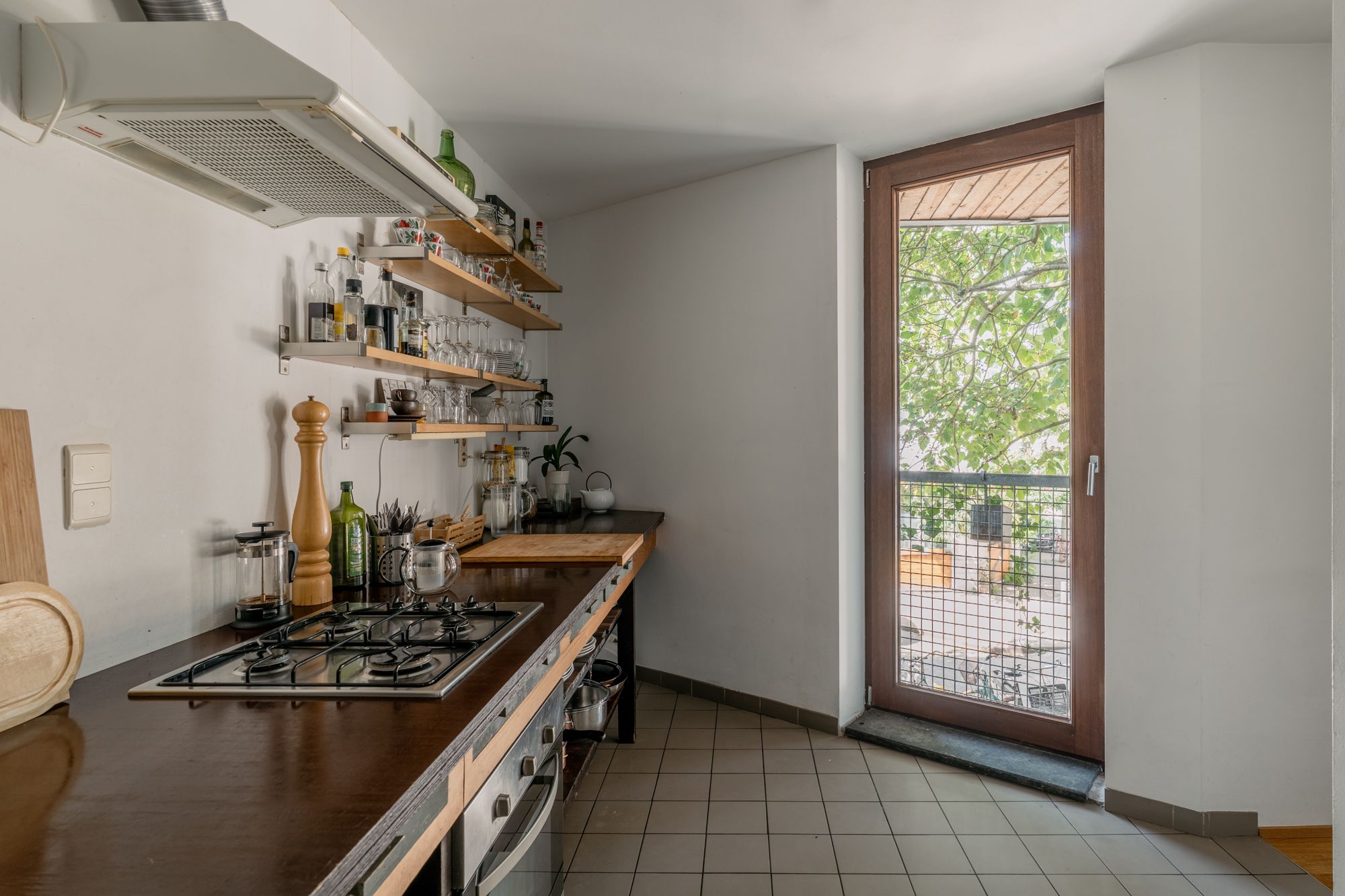 Doordachte hoekwoning waarbij de architect zijn huiswerk goed gemaakt heeft: project van Huiswerk Architecten foto 12
