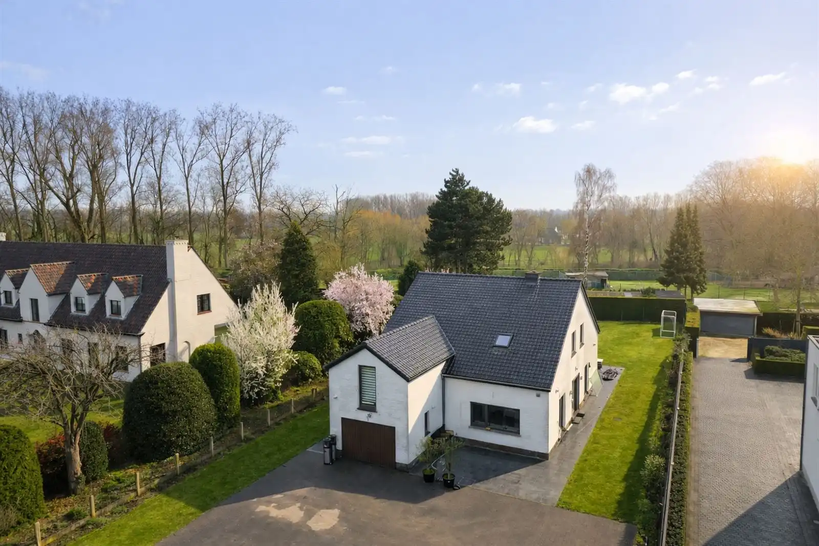 Luxueus afgewerkte villa met 5 slaapkamers in Leerne! foto 3