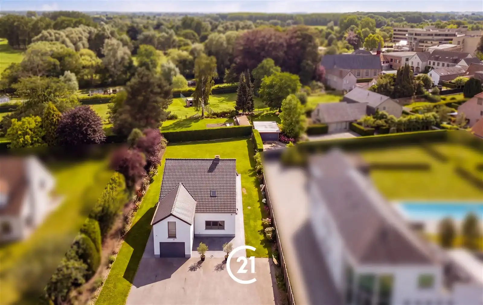 Luxueus afgewerkte villa met 5 slaapkamers in Leerne! foto 3