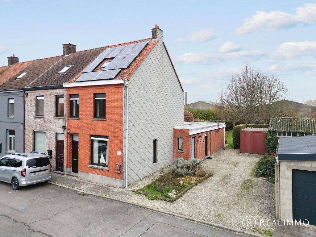 Rustige gezinswoning op 789m² foto 21