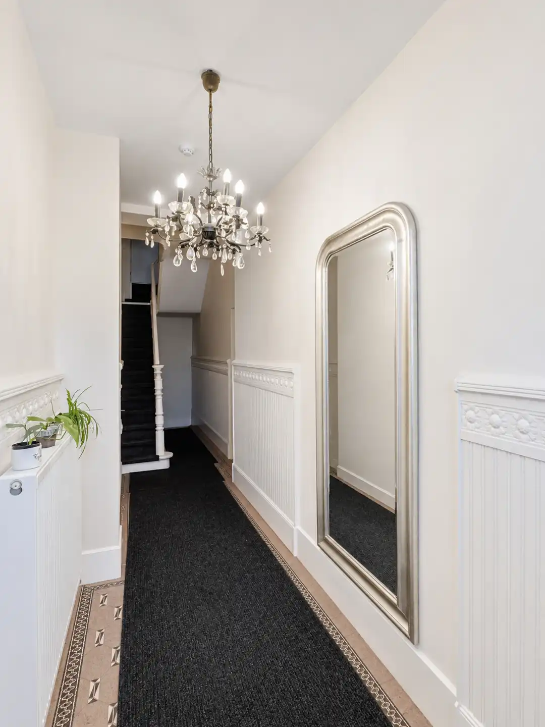 Luxe gelijkvloersappartement met stadstuin en garage box foto 8