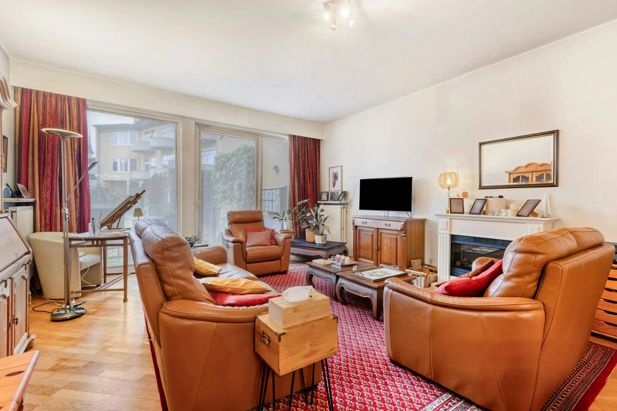 Lichtrijk 2 slaapkamer gelijkvloers appartement te koop foto 3