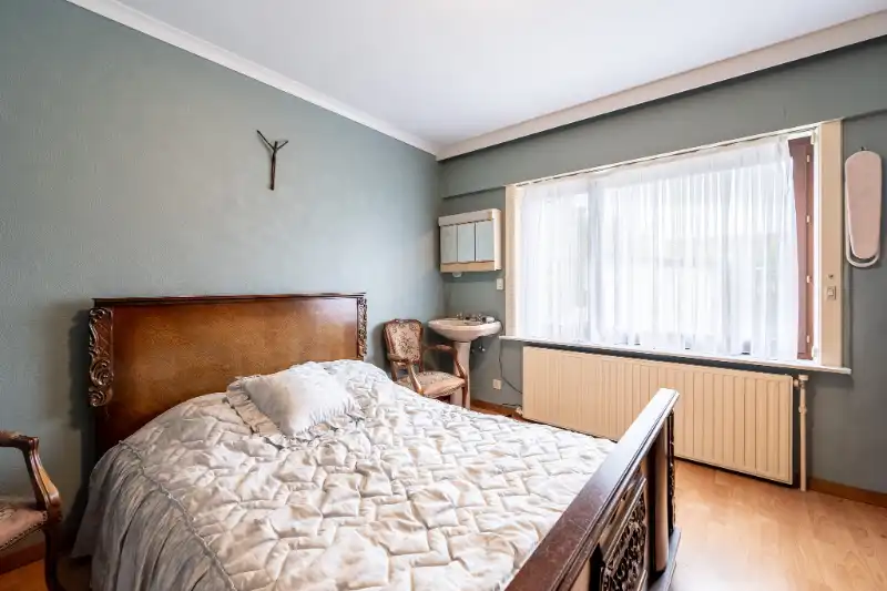Centraal gelegen ruime woning met 4 slaapkamers. foto 18