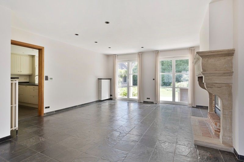 Landelijke woning met 3 slaapkamers en prachtige tuin TE KOOP in OOSTROZEBEKE! foto 5