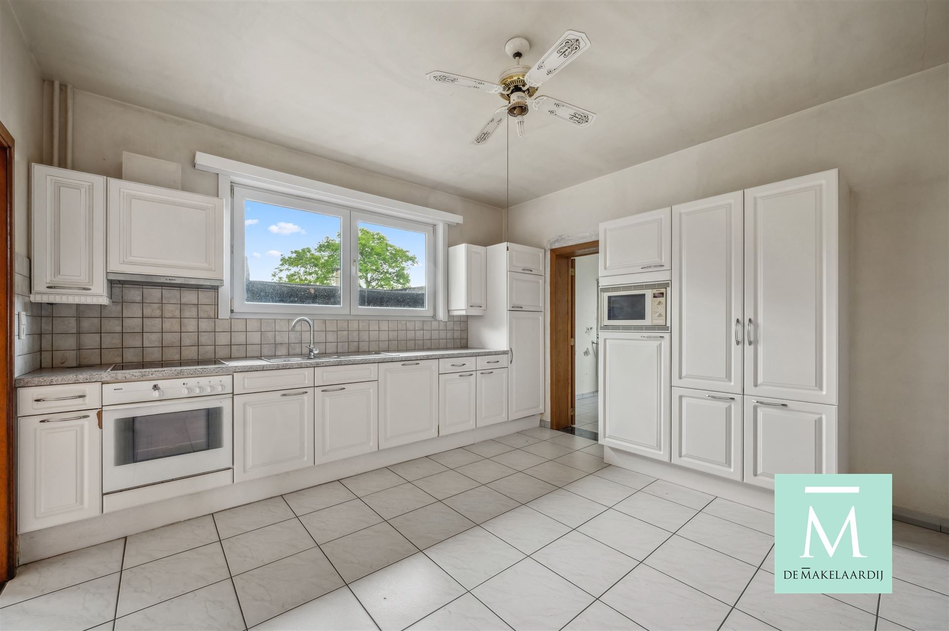 Te renoveren villa op een zeer uitgestrekt perceel van bijna 20 are foto 9