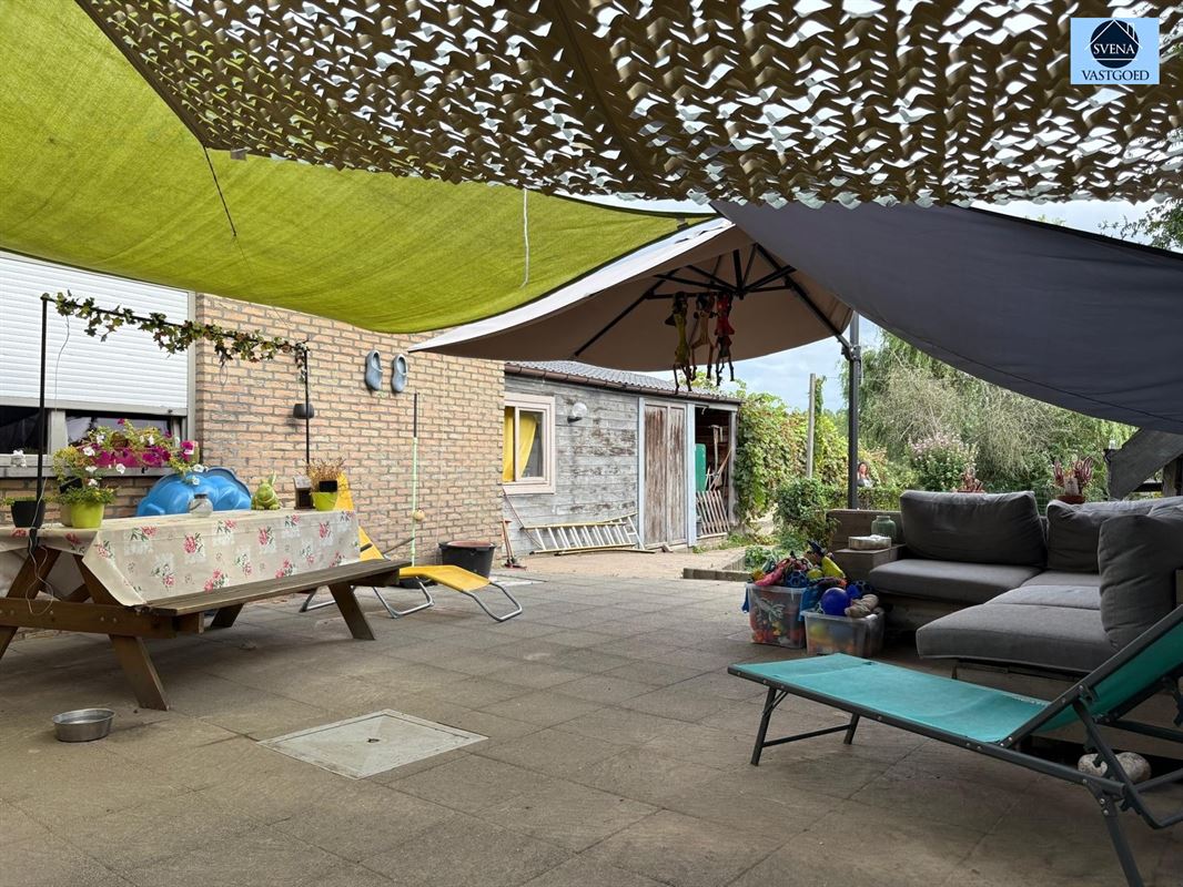 RUIME KARAKTERWONING MET GROENE OASE IN ZARLARDINGE foto 11