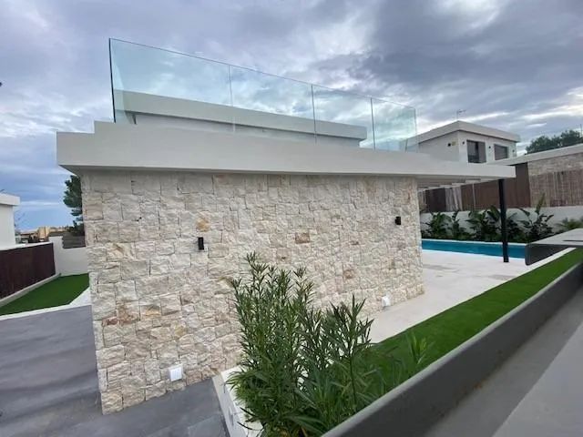 Exclusief wonen onder de zon: moderne villa’s met privézwembad in hartje Lomas de Cabo Roig foto 28