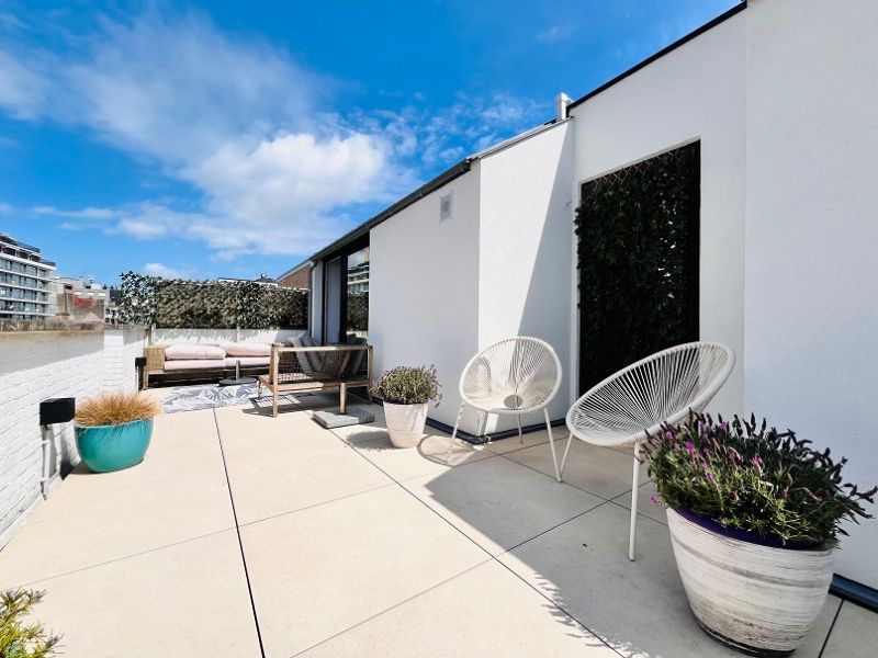 Exclusieve zonnige penthouse met 2 kamers en 55m² terras foto 2