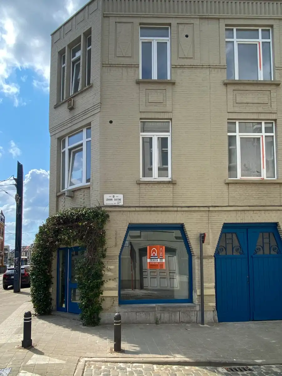 Commercieel hoekpand met horecavergunning op toplocatie foto 23