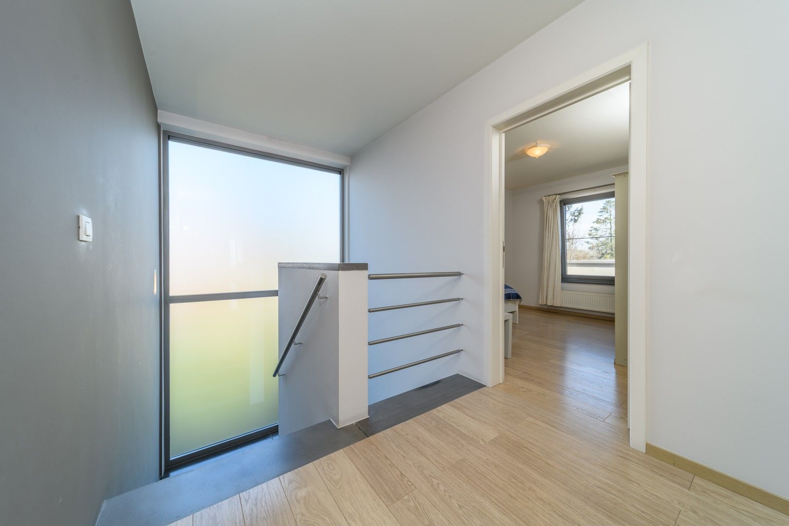 Zeer ruime en kwalitatief afgewerkte villa te Gijzegem foto 10