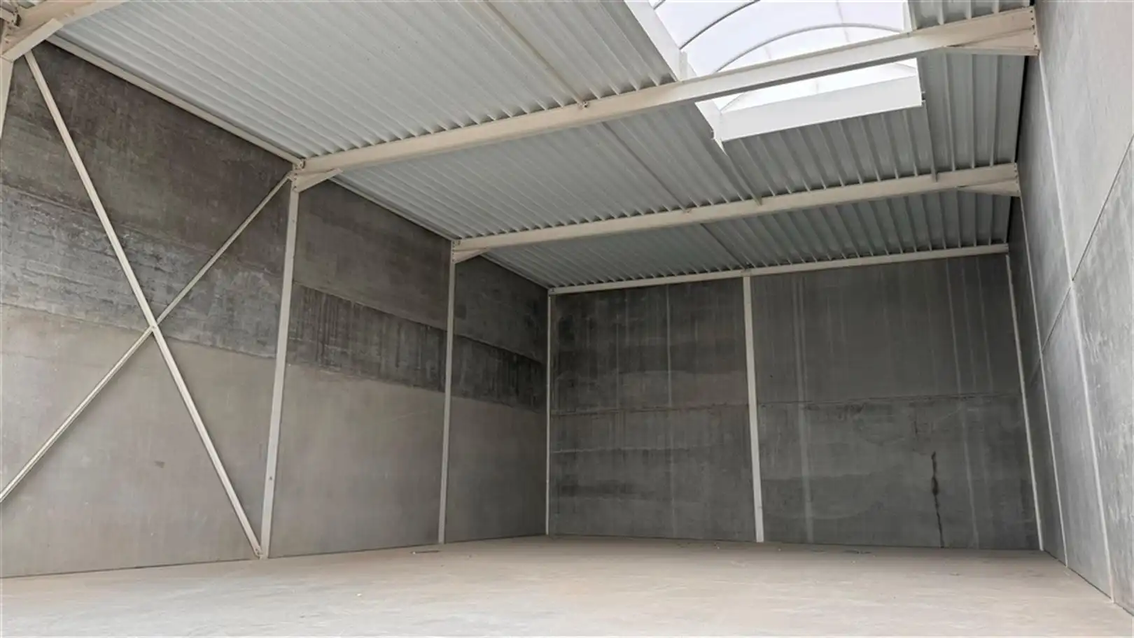 KMO UNIT TE HUUR foto 3