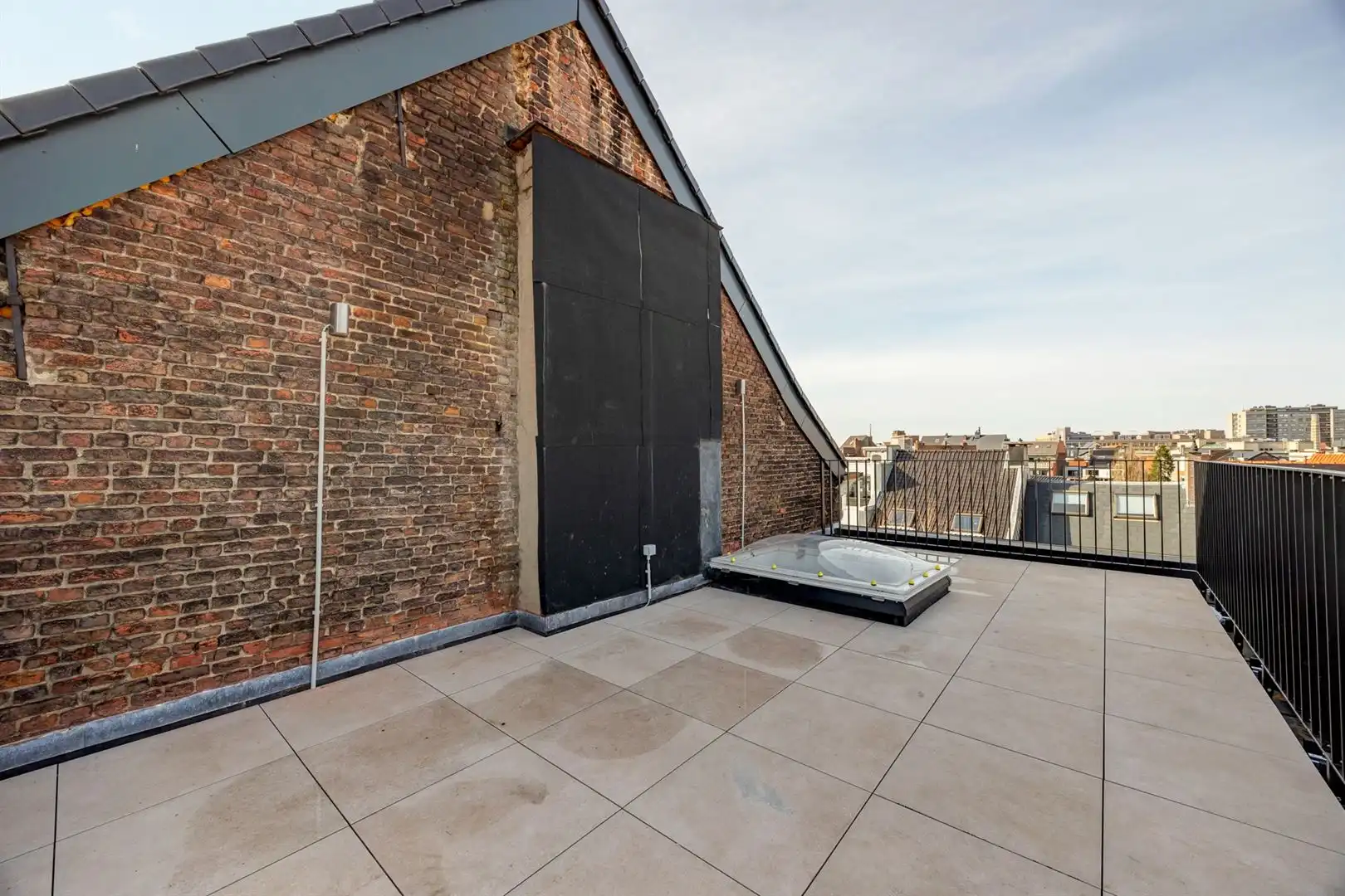 Gerenoveerd en instapklaar appartement met dakterras.  foto 14