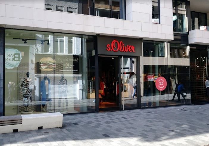 MODERNE COMMERCIËLE UNIT CENTRUM foto {{pictureIndex}}