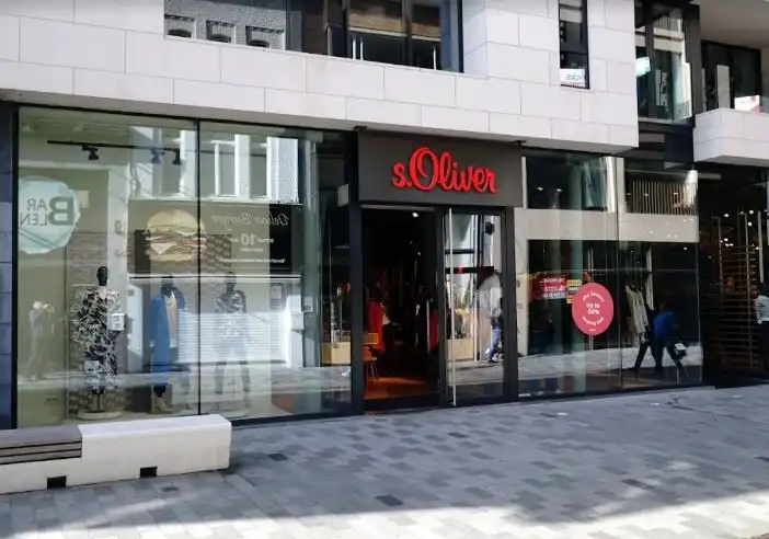 MODERNE COMMERCIËLE UNIT CENTRUM foto {{pictureIndex}}