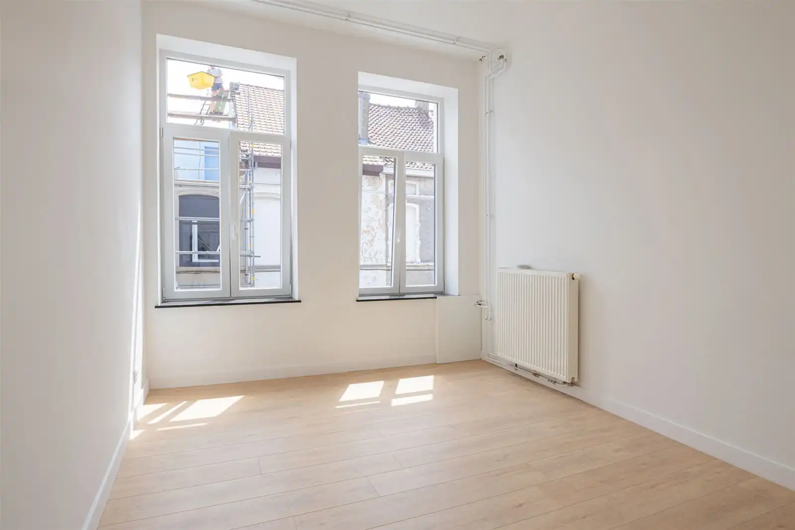 Gerenoveerde woning in centrum Zottegem. foto 6