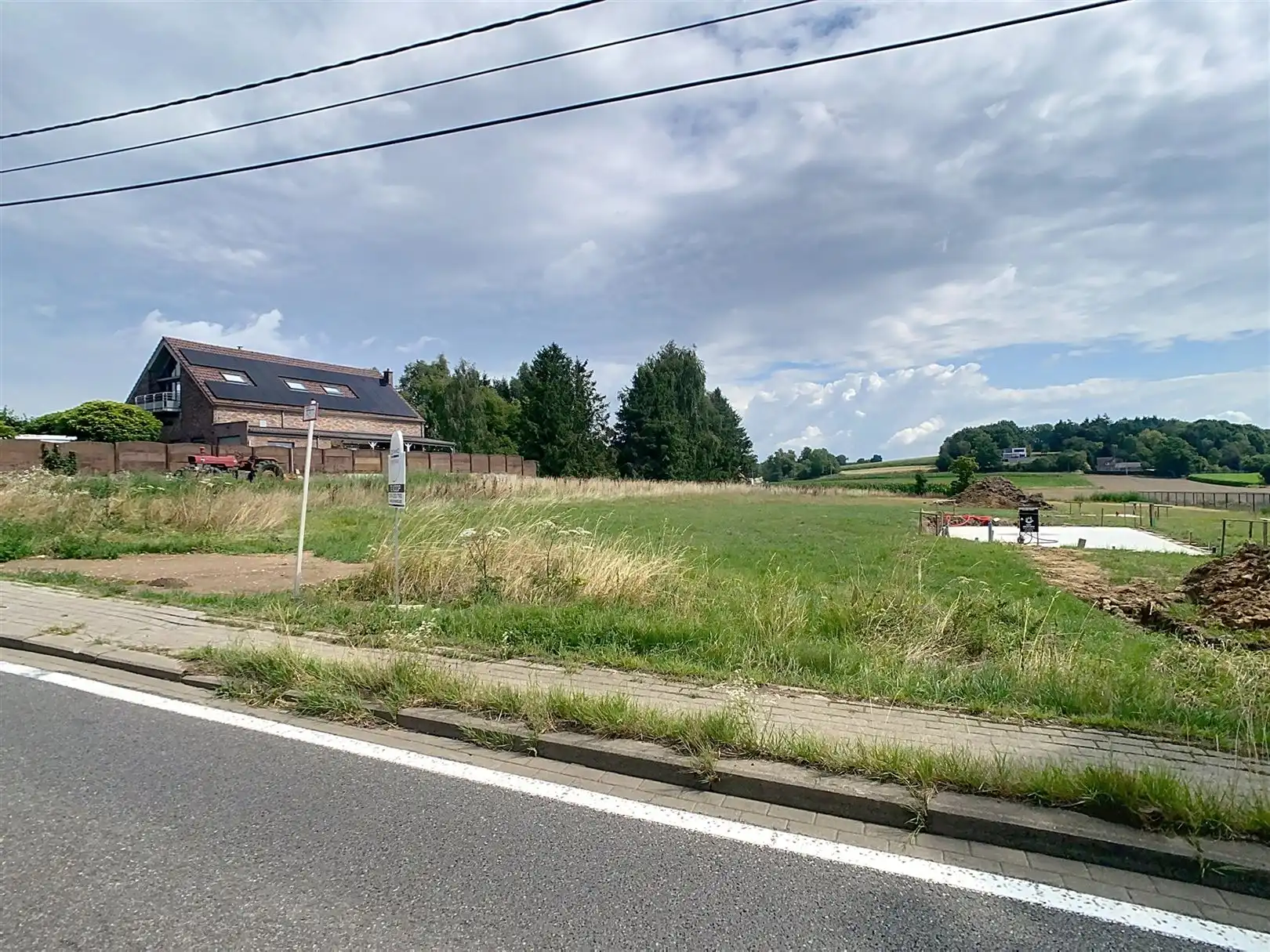 Bouwgrond halfopen bebouwing (lot 3) - 10a 15ca foto 2