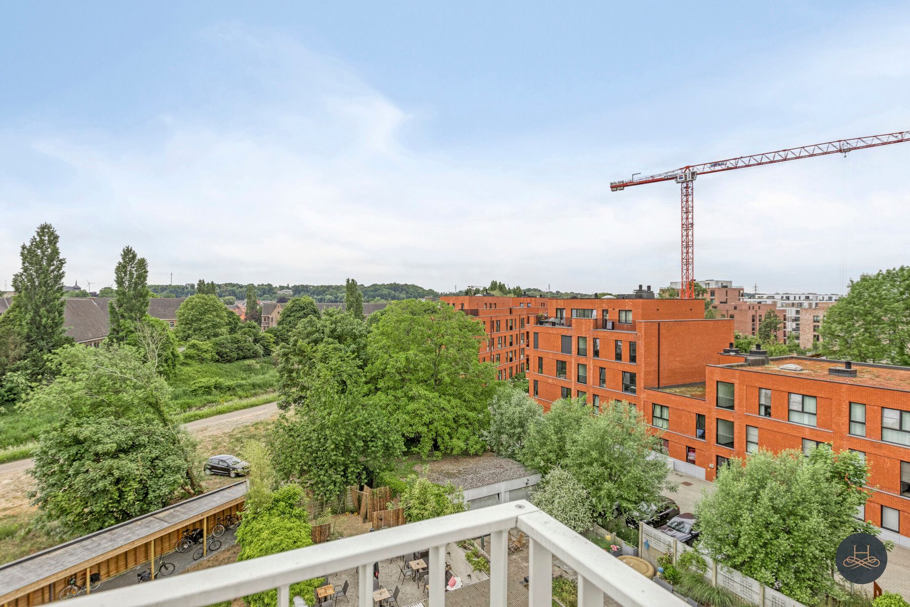 Uniek, ruim dakappartement met staanplaats en zicht op groen foto 22