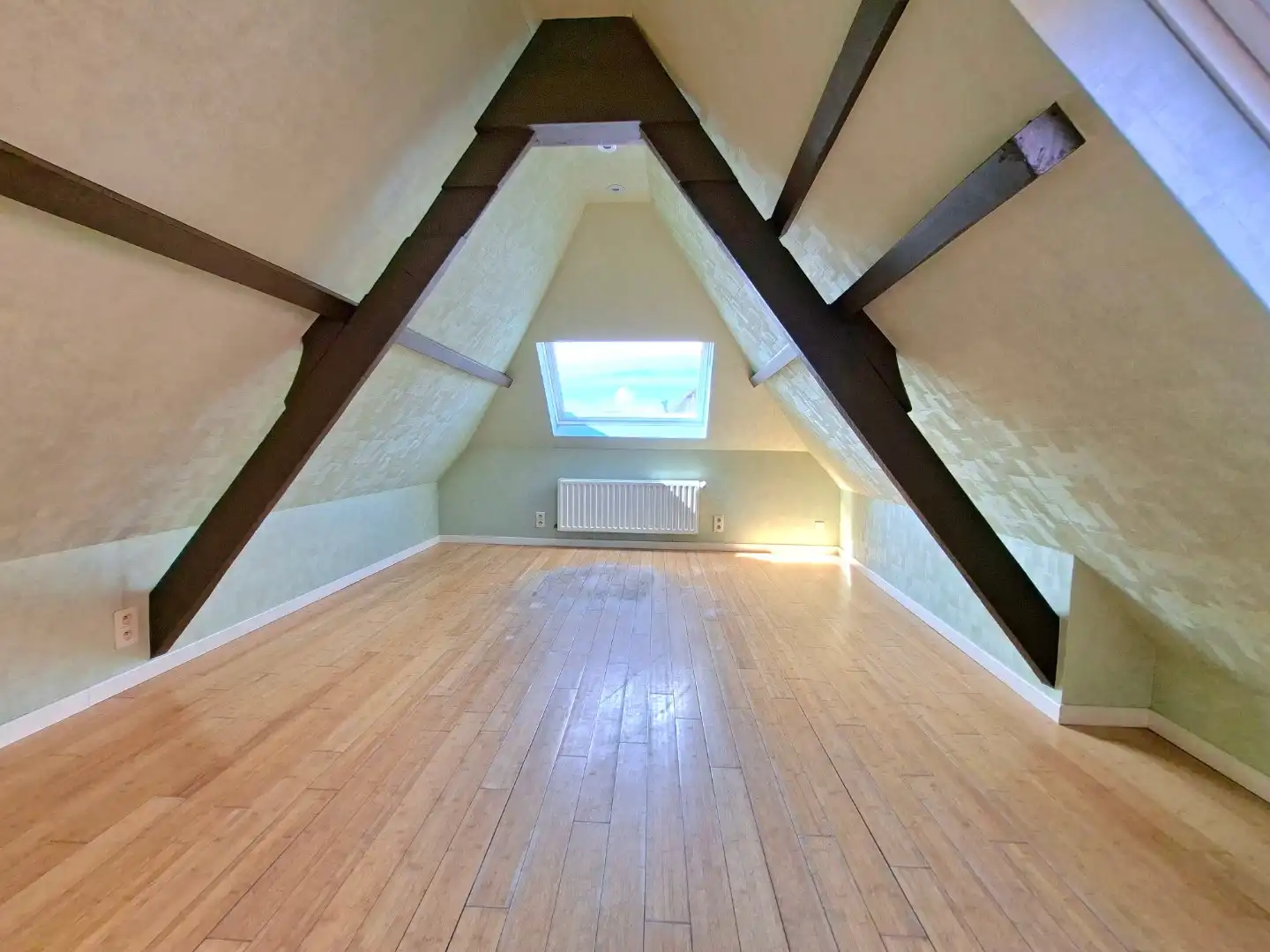 Ruim triplex appartement met 2 terrassen foto 13
