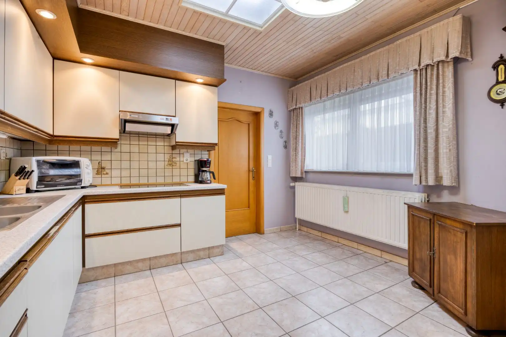 Woning met 3 slaapkamers op 369 m² in het centrum van Geel ! foto 5
