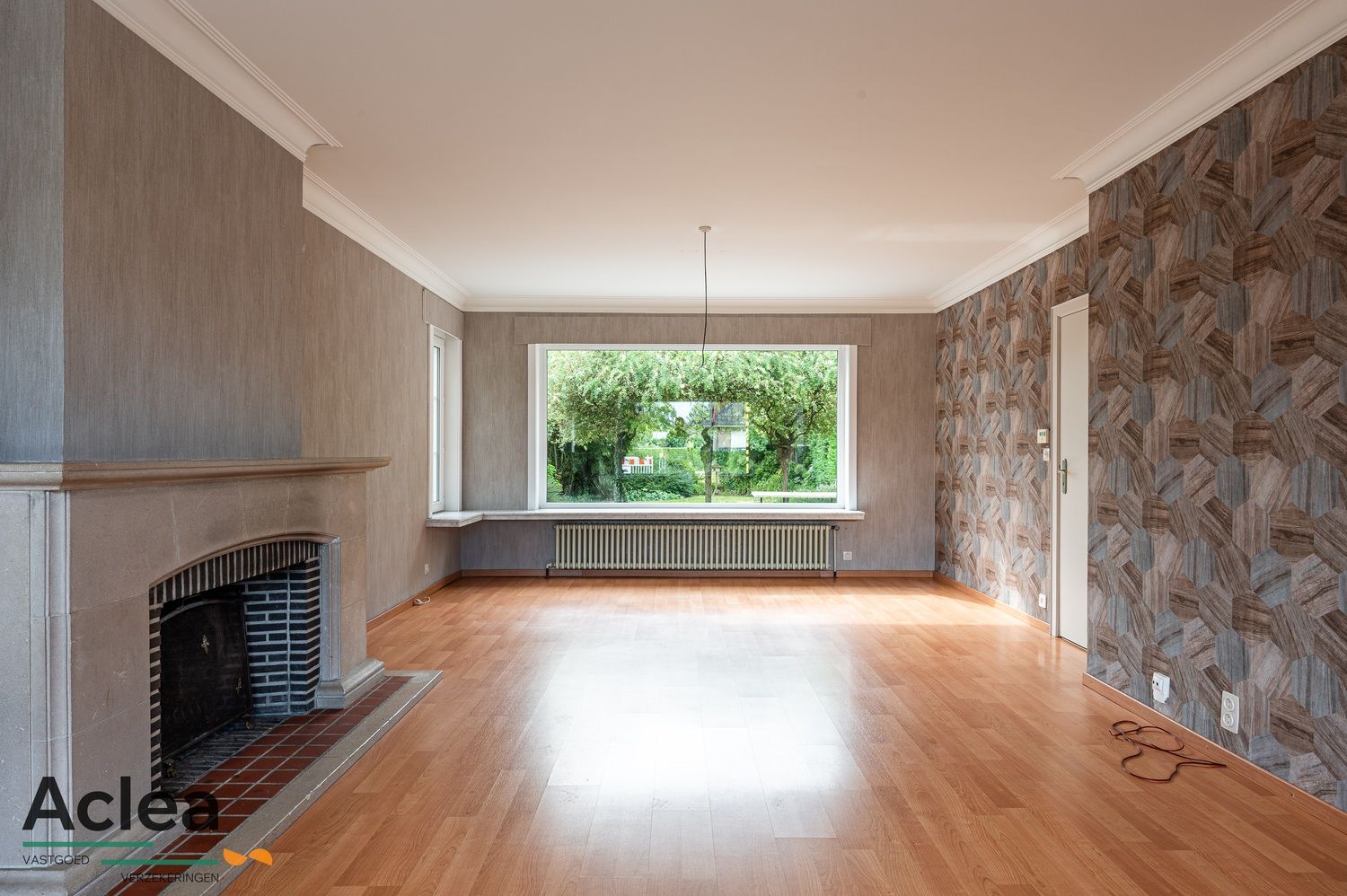 Ruime halfopen bebouwing met 5 slpks op strategische locatie in Zomergem foto 10