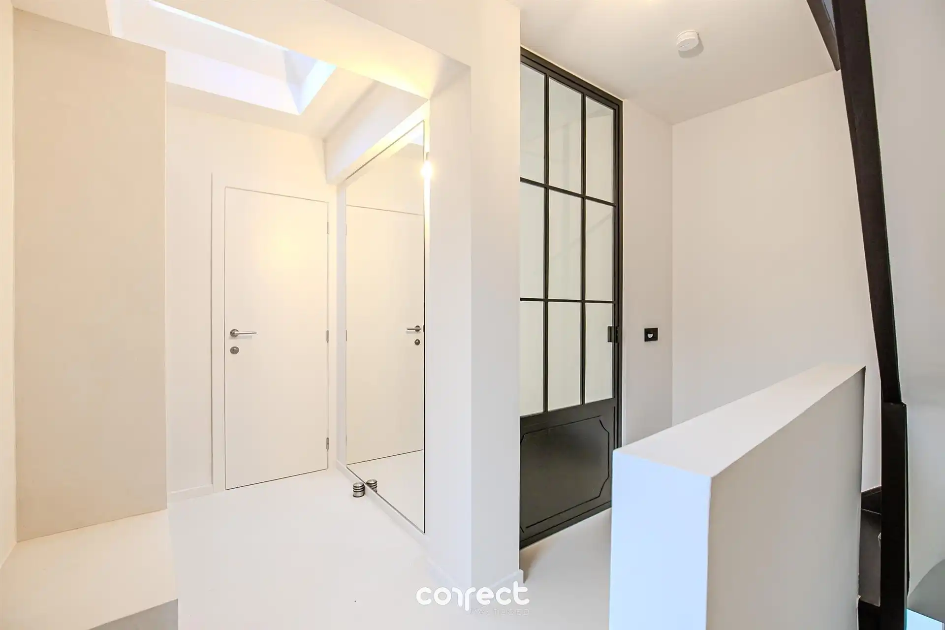 Volledig vernieuwde hoekwoning. foto 6