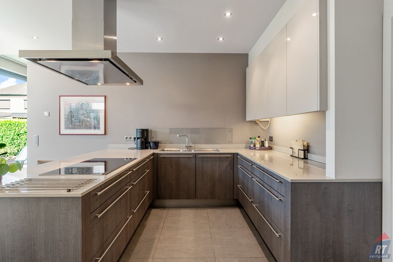 Uitzonderlijk ruime villa op een absolute toplocatie in het stadscentrum van Sint-Truiden foto 8