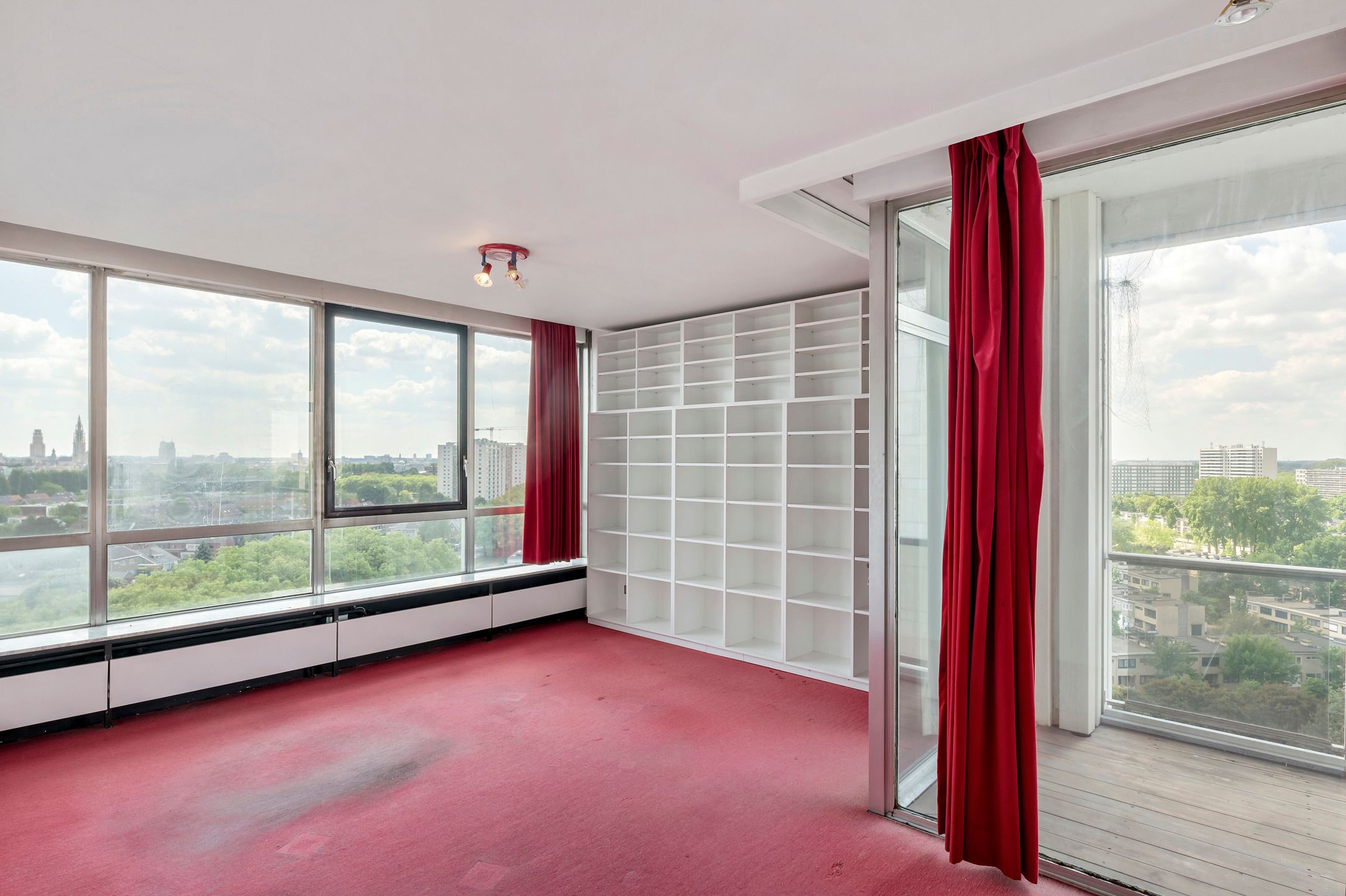 Exclusief appartement met zicht over de skyline van Antwerpen en de Schelde! foto 14