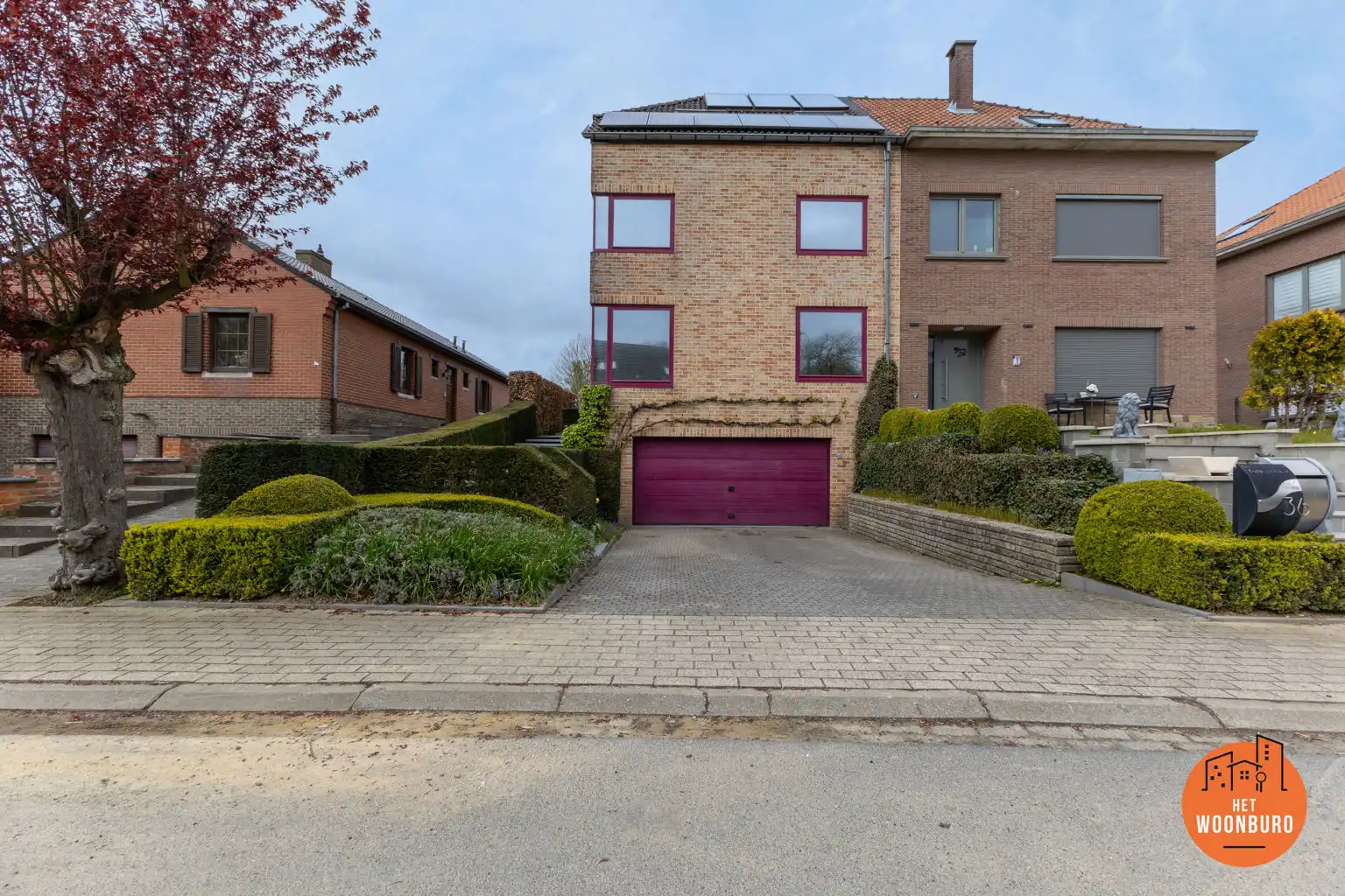 Ruime woning: 5 slpks, garage en grote tuin op toplocatie foto 2