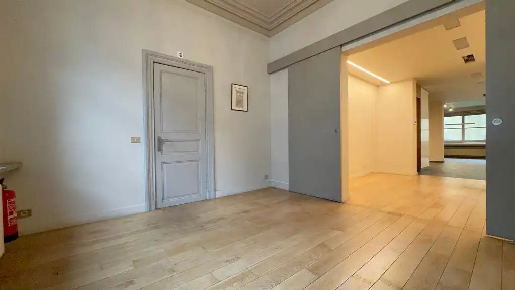 Kantoor te huur op wandelafstand van Sint-Pietersstation in Gent foto 3