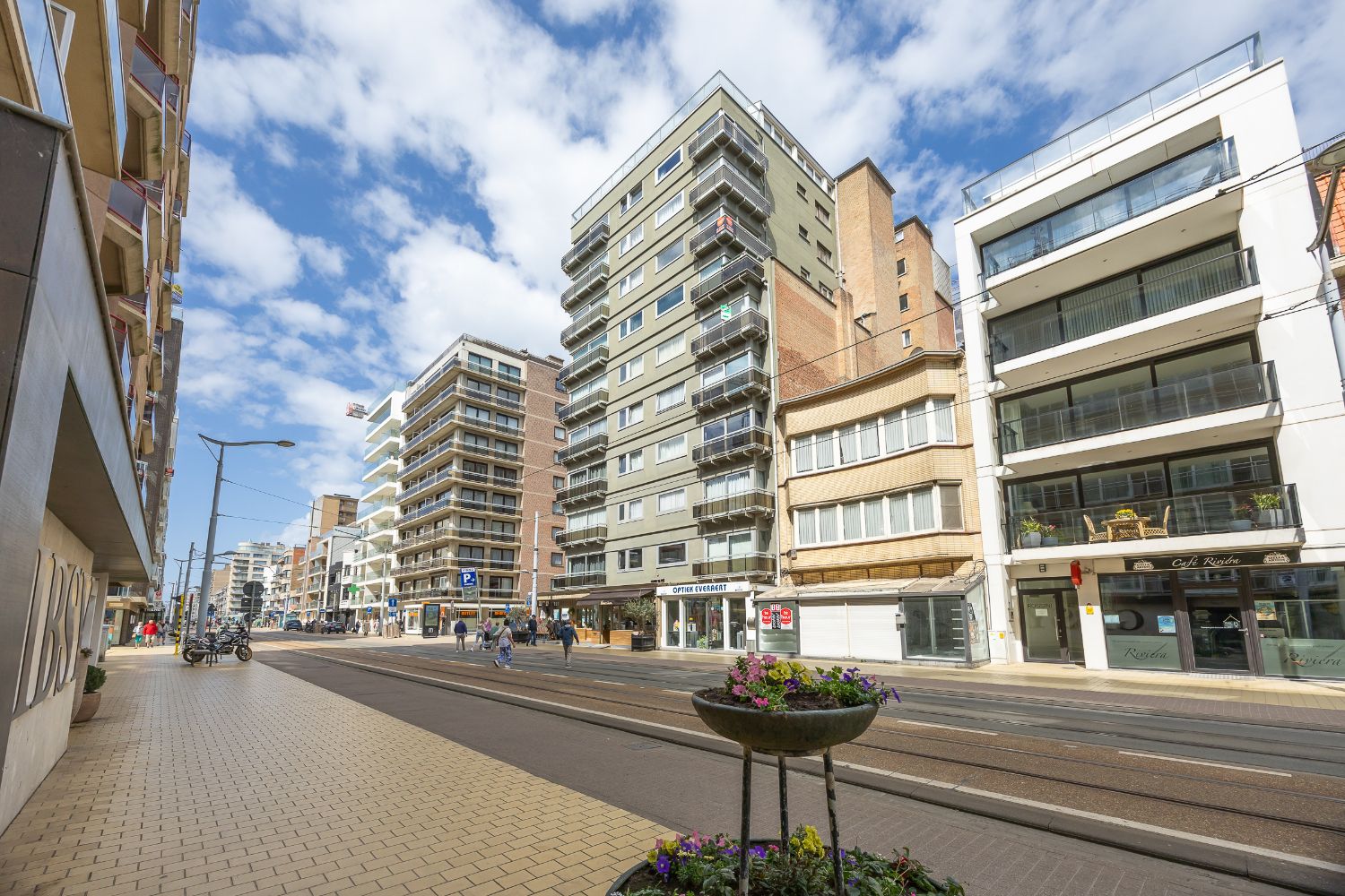 Instapklaar 1-slaapkamerappartement op topligging in Middelkerke foto 21