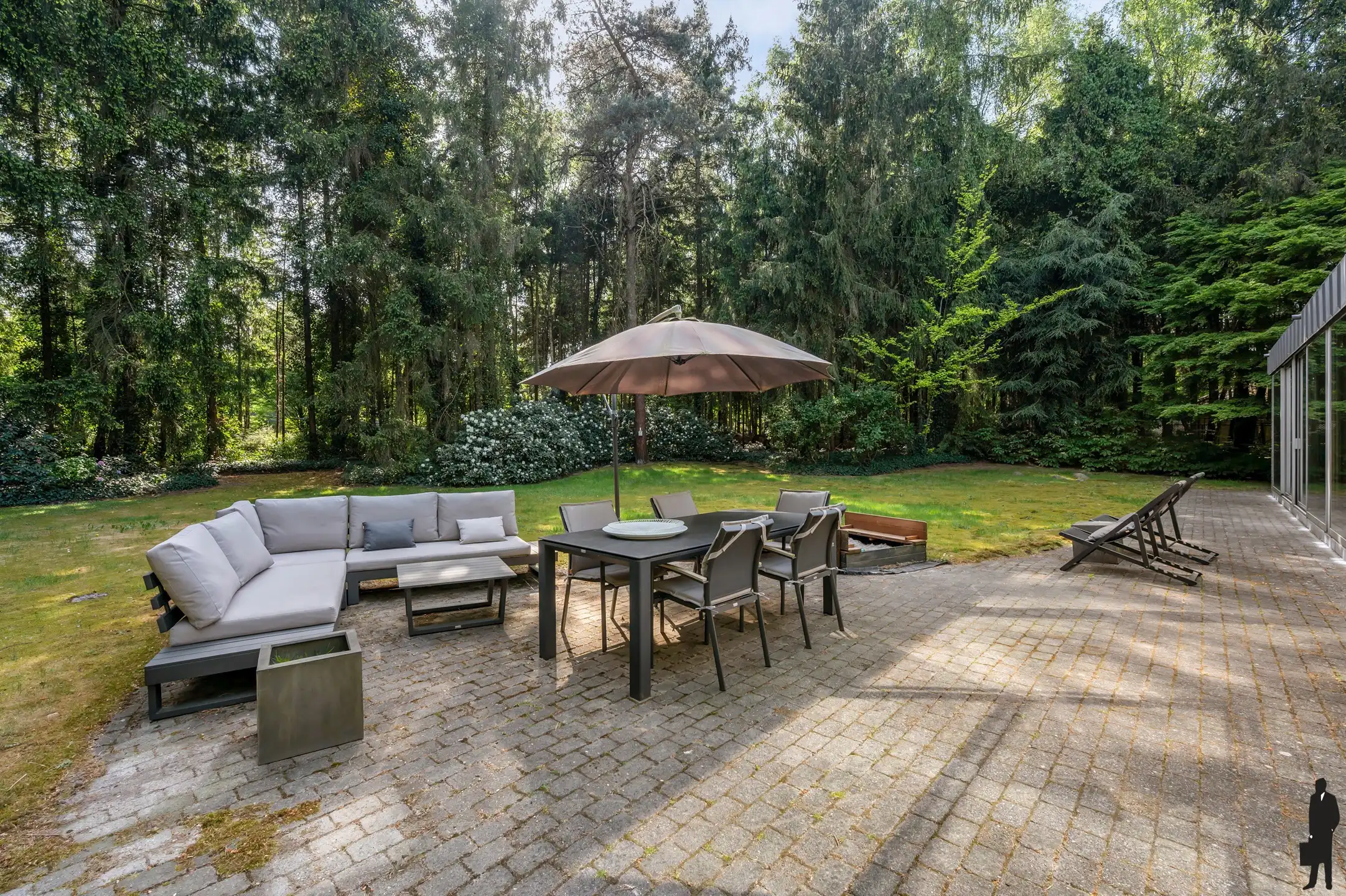 Moderne woning op perceel van ca. 3.500m² foto 28