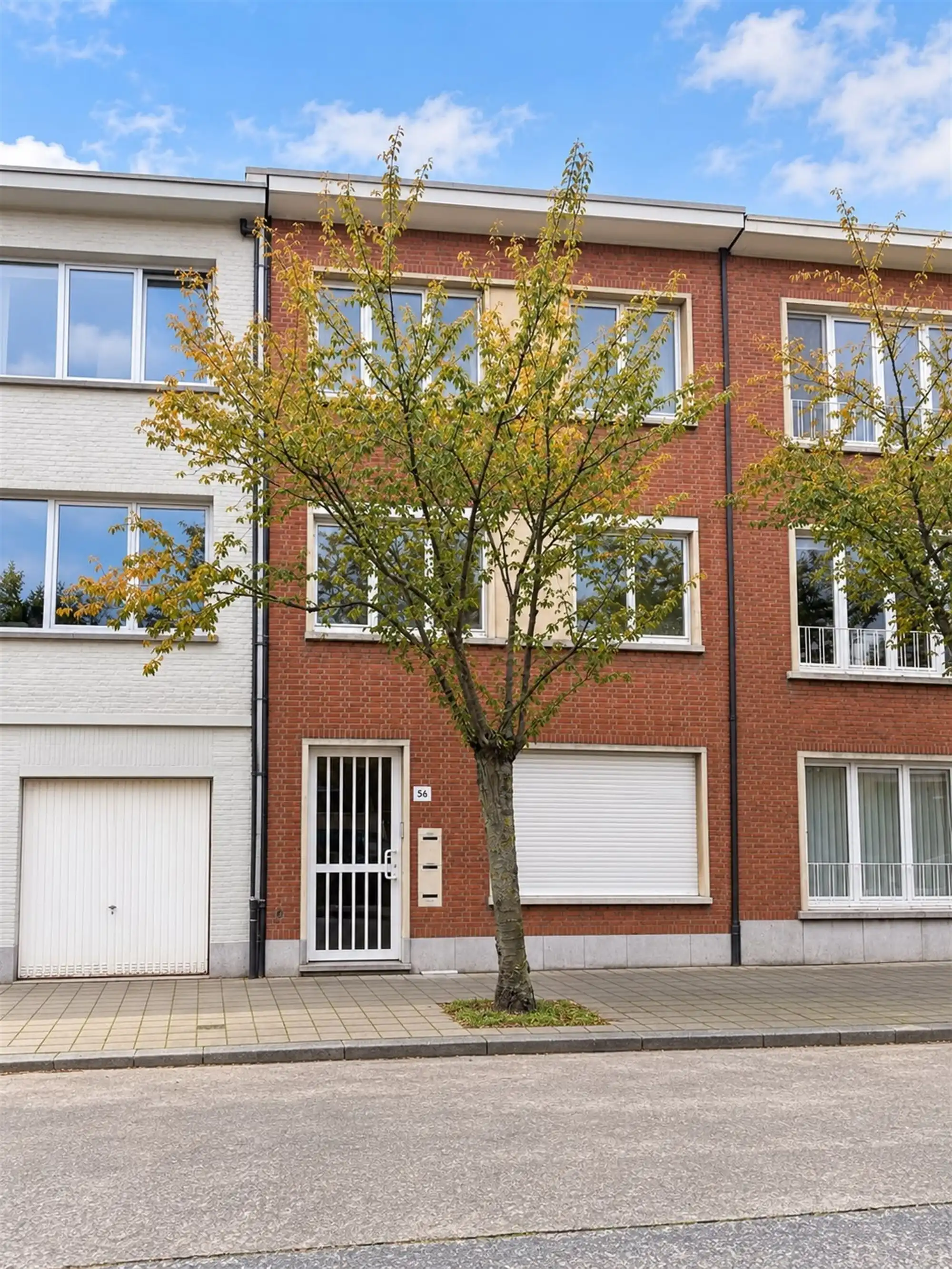 Instapklaar appartement met 2 slaapkamers in Wilrijk  foto {{pictureIndex}}