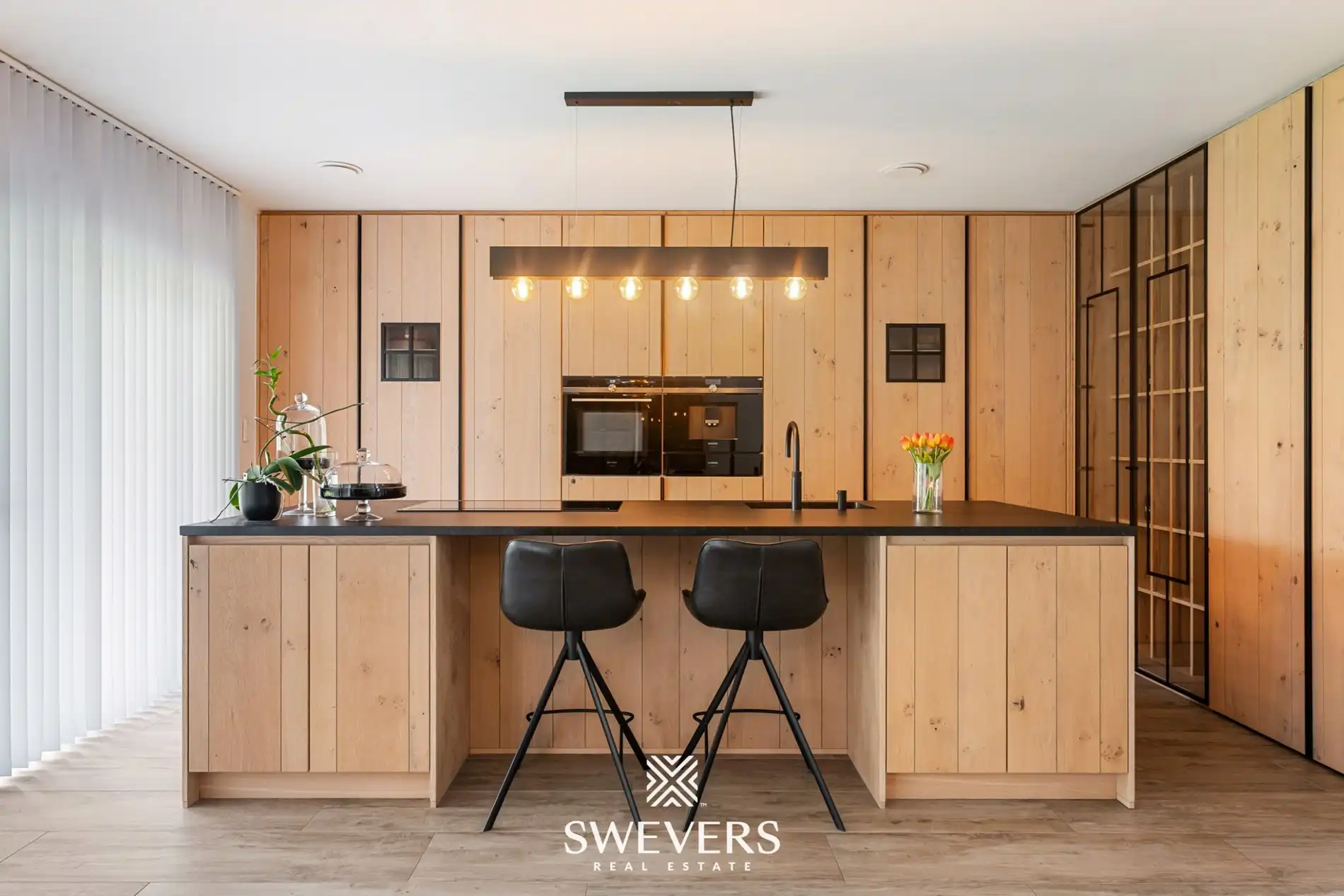 Ruime recente woning ( 314m²) op 6 are 80 ca in Paal  foto 9