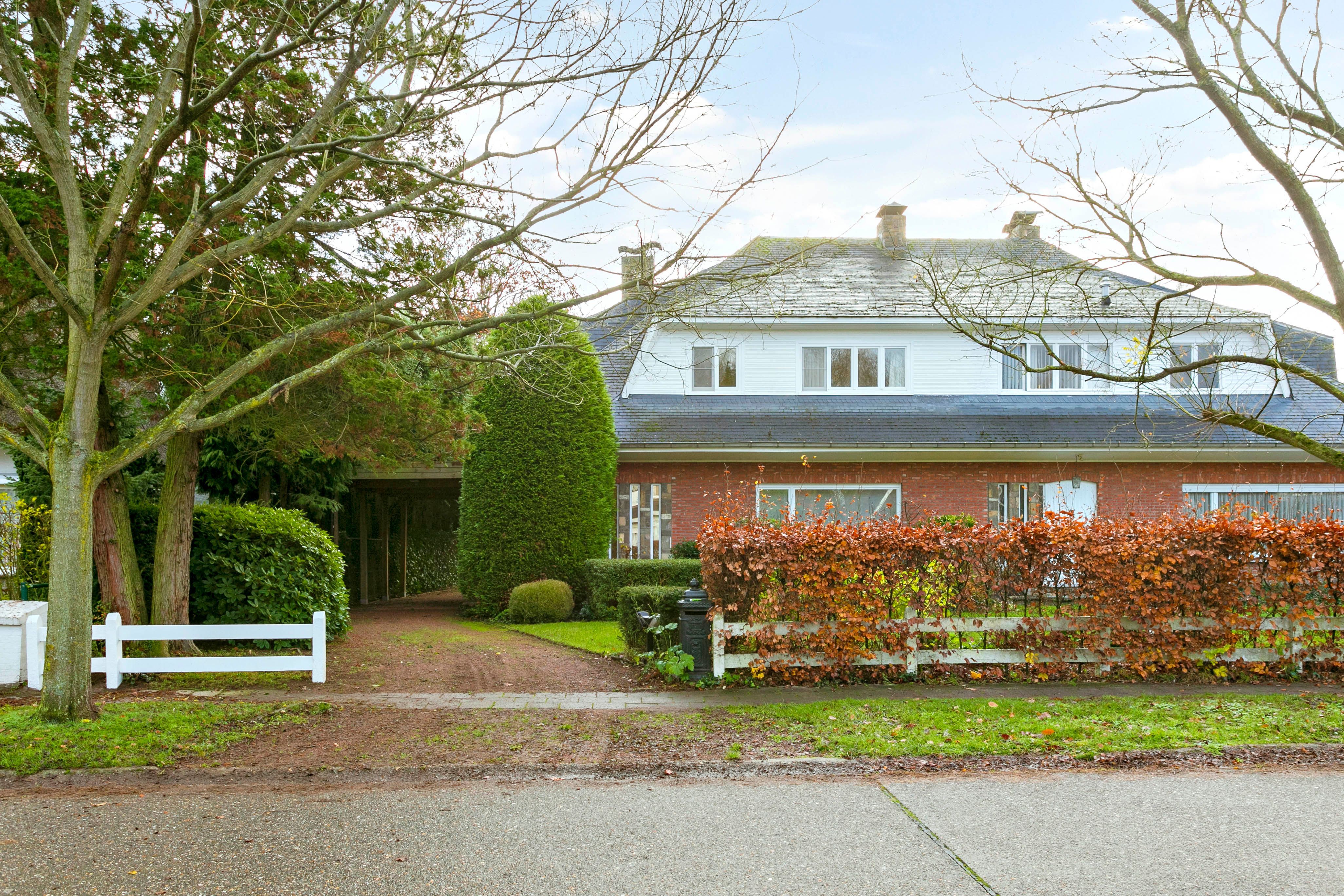 Sfeervolle woning met drie slaapkamers te huur in De Sterre! foto 1