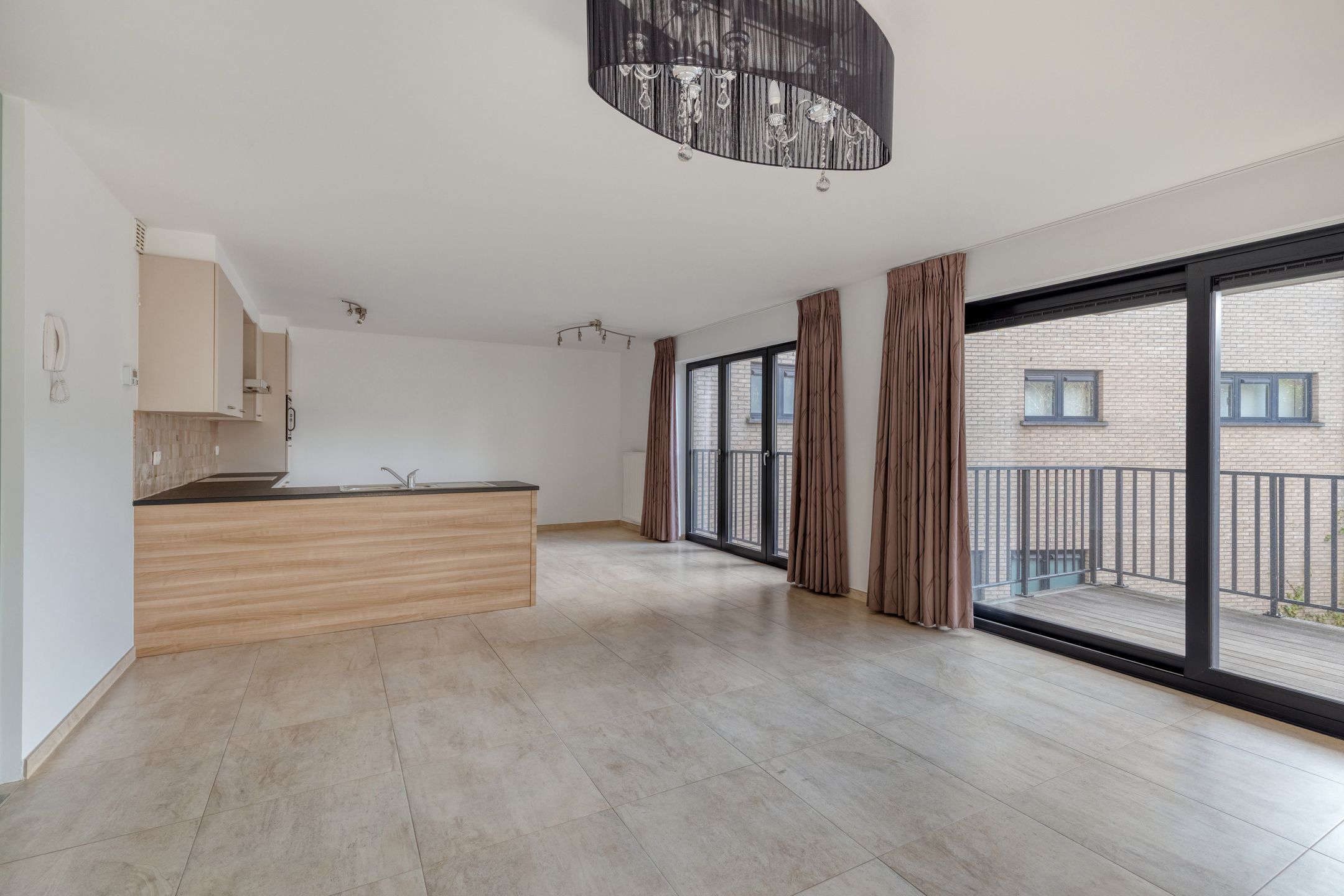 Licht en gezellig 2-slaapkamerapp in Klein-Willebroek foto 3