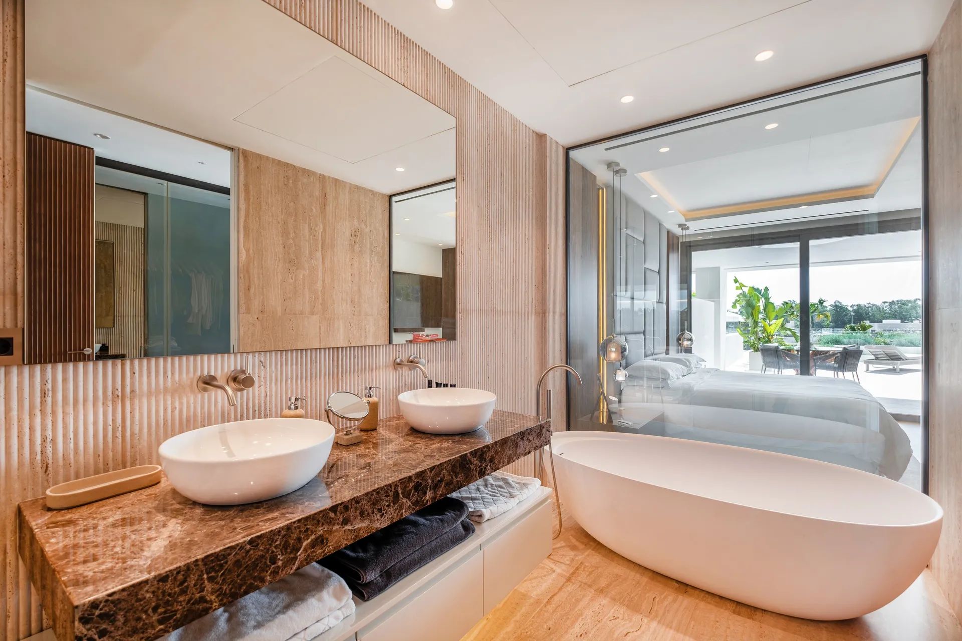 Beleef ultieme luxe op de Golden Mile van Marbella: jouw exclusieve droomwoning op een toplocatie! foto 14